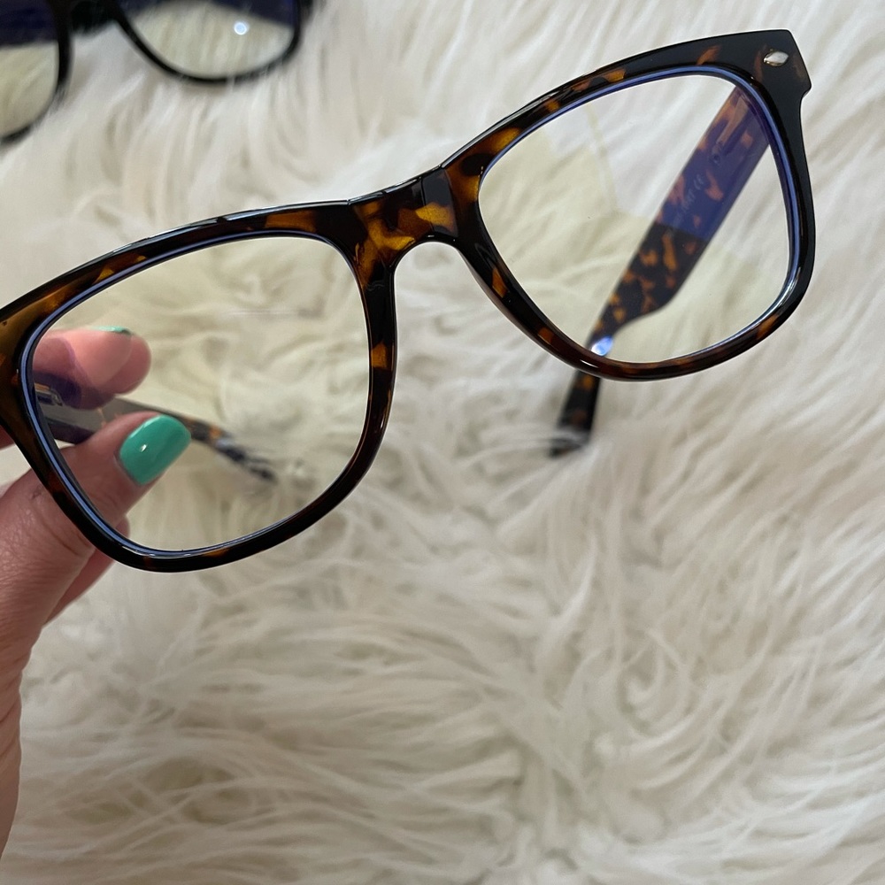 Blue Light Blocking Glasses- Tortoise - Picture 1 of 8